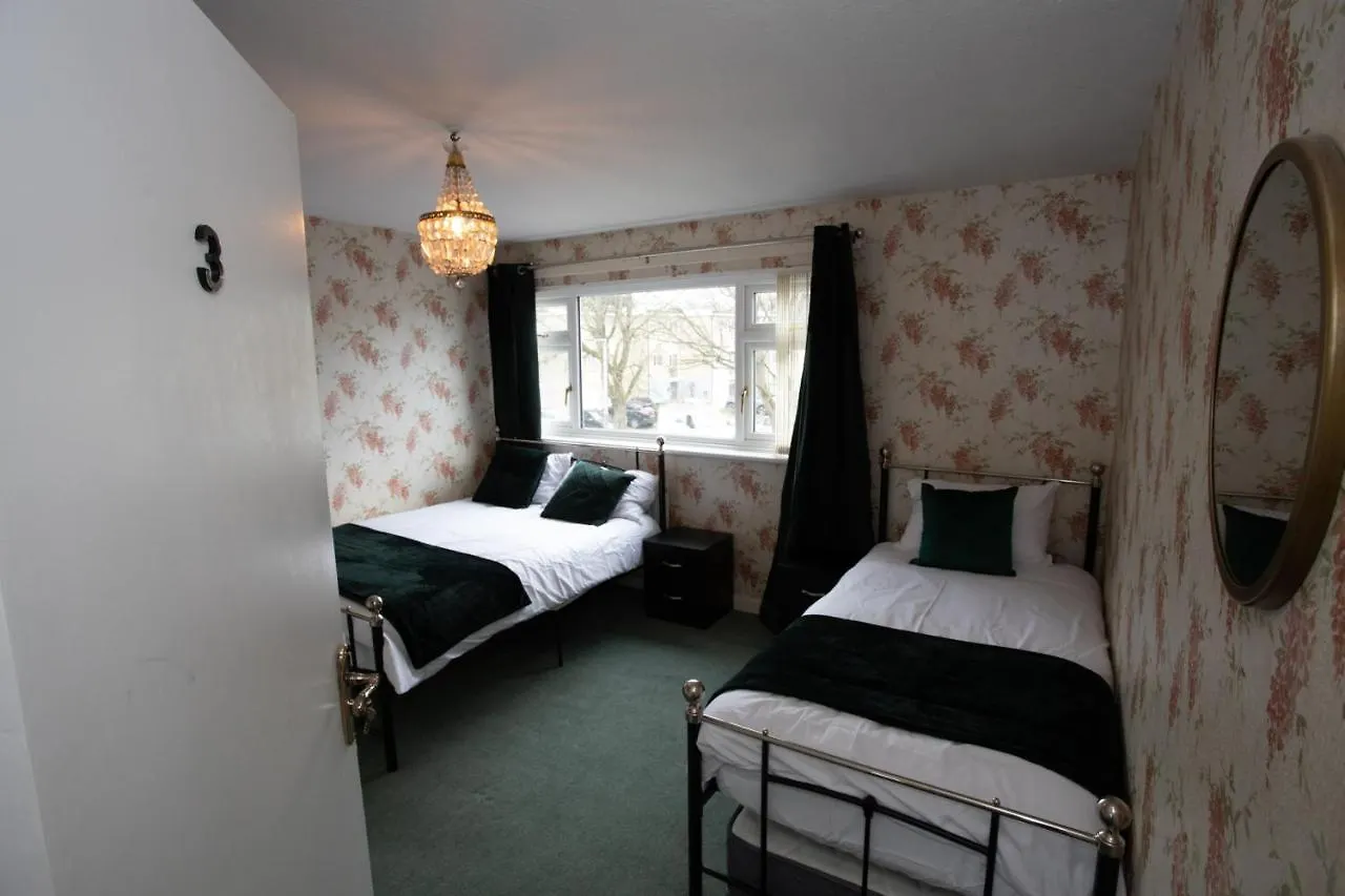 Holiday home Hurley House Cheadle Hulme