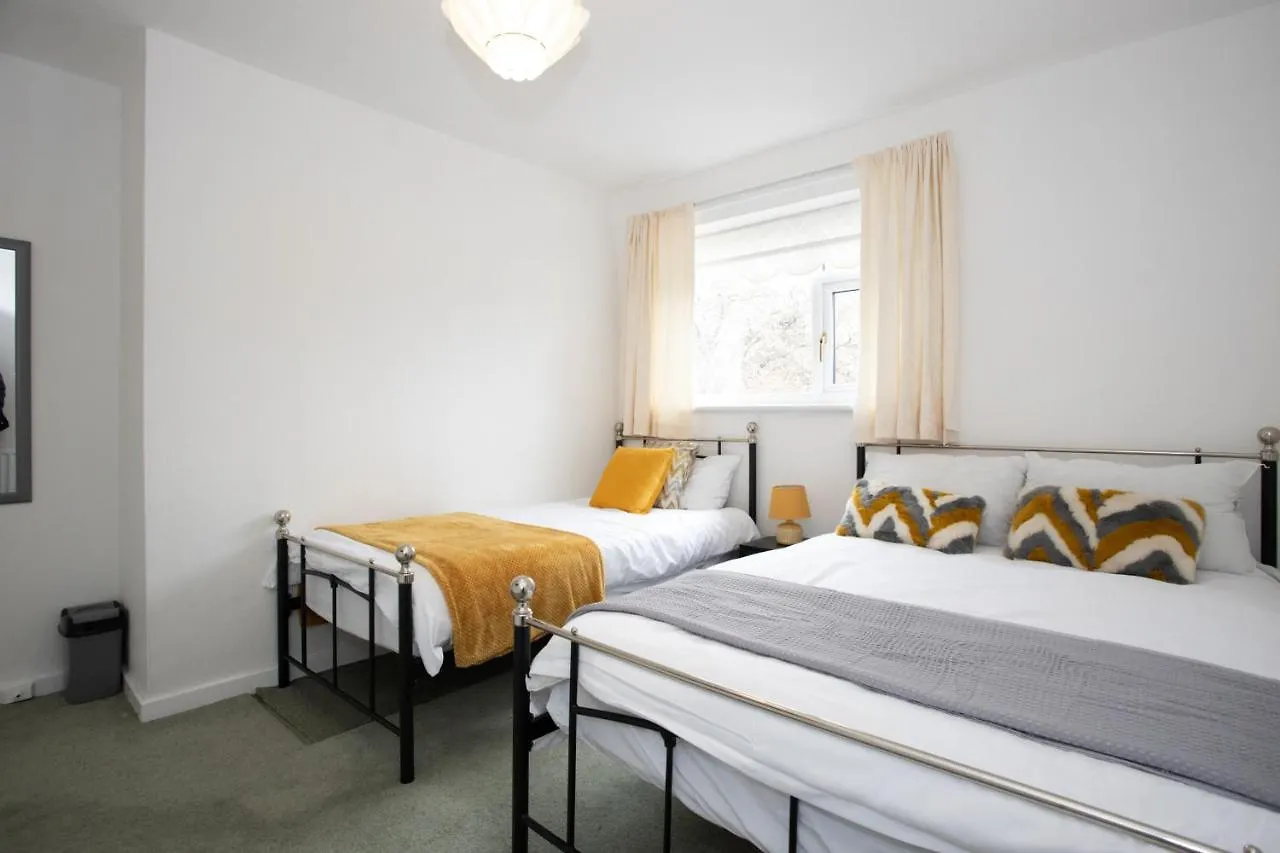 Holiday home Hurley House Cheadle Hulme